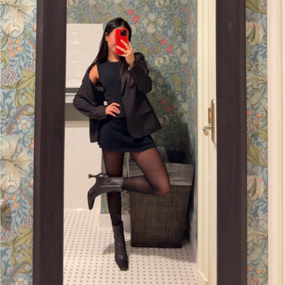 Meet your Posher, Hetti